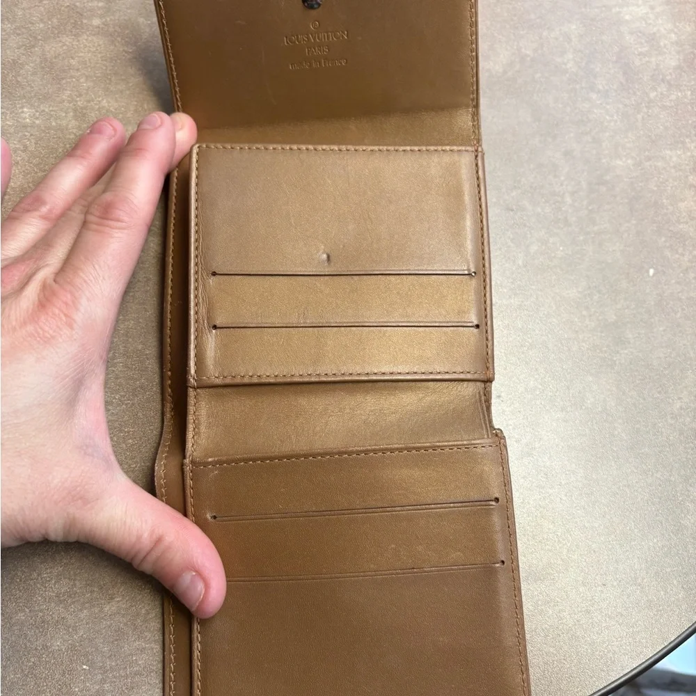 Louis Vuitton Vernis Wallet - Picture 6 of 10